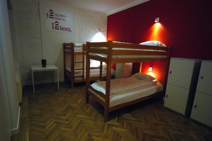 Хостелы Hostel Chmielna 5 Rooms & Apartments Варшава-34